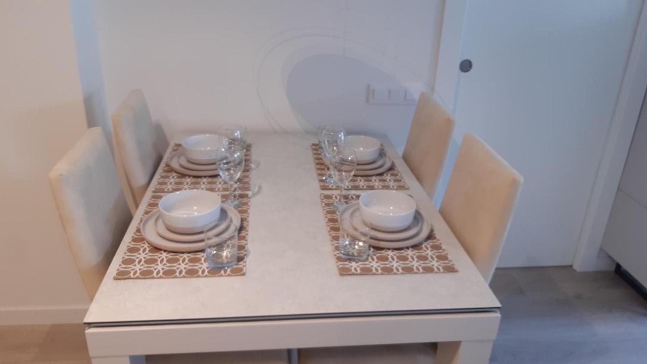 New Beside Sitges With Pool Beside Beach فيلانوفا إي لا خيلترا المظهر الخارجي الصورة